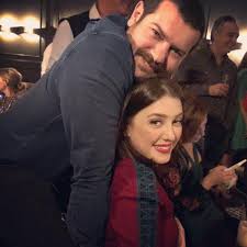 شاهد بالفيديو القبض على زوي لجين أم رموش مشهورة سناب شات والسبب فيديو اعلان للمتزوجين لا تنسو عمل اعجاب. ÙÙŠ Ø¹ÙŠØ¯ Ù…ÙŠÙ„Ø§Ø¯Ù‡Ø§ ØªØ¹Ø±ÙÙˆØ§ Ø¹Ù„Ù‰ Ø¹Ø¯Ø¯ Ø²ÙŠØ¬Ø§Øª ÙƒÙ†Ø¯Ø© Ø¹Ù„ÙˆØ´ Ù…Ø¬Ù„Ø© Ø§Ù„Ø¬Ù…ÙŠÙ„Ø©