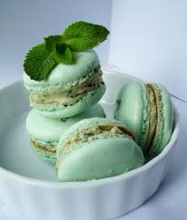 Palest Green Mint Peppermint Macrons Macaron Recipe Macarons Macaroons Macaroons