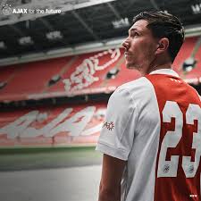 Steven berghuis (born 19 december 1991) is a dutch footballer who plays as a right winger for dutch club feyenoord, and the netherlands national team. Ajax S Latest Signing Could Be Most Controversial Of Transfer Window Footballtransfers Com