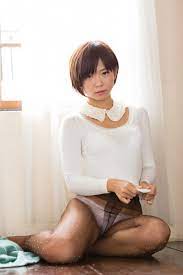 AV女優 紗倉まなちゃんのエッチな体での黒ストや網タイツ姿がそそる画像 - エロコスプレ