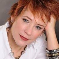 Lynn Vos's Instagram, Twitter & Facebook