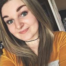 Danielle Burris (danibxoxo)