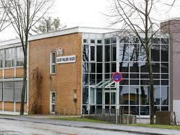 Palme came from an upper class family in stockholm. Olof Palme Haus Droht Einzusturzen Gebaude In Kassel Ab Sofort Gesperrt Susterfeld Hellebohn