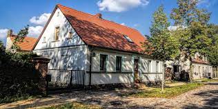 Wir sind eine kleine familie, beide eltern gebürtig aus berlin und los und suchen für uns und. Immobilienmakler Schoneiche Bei Berlin Bachmann Immobilien De