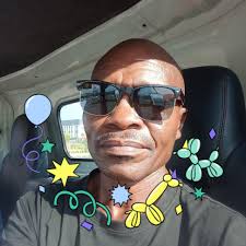 Why do South African fans always go late to the stadium?