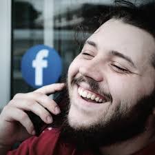 Gina Macdonald's Instagram, Twitter & Facebook