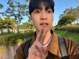 Boram Lee's Instagram, Twitter & Facebook