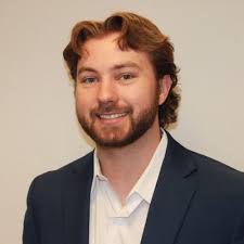 Zach Holmes (@Zachholmess)