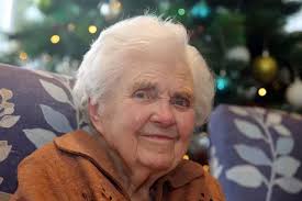 What it's really like to live to 100 and how it felt to live through two  world wars and without electricity, told by three amazing centenarians