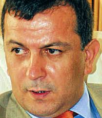 Hükümetin karnesi zay›f