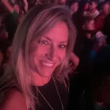 Olivia Carter's Instagram, Twitter & Facebook