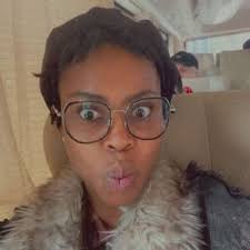 But not to lie that the Canadian team is stacked Agot maker is there South  Carolina's new recruit Avery Howell from university of Washington who  played for USc her freshman year and