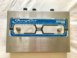 Roland Ag 5 Funny Cat Harmonic Mover And Soft Distortion Sustainer Reverb Funny Cats Funny Roland