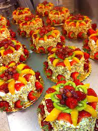 Strawberry Amp Peach Sensation Publix Cake Publix Cakes Publix Bakery Dessert Cake Recipes