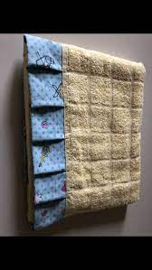 Bellissimi Teli Da Bagno In Spugna Con Applicazione In Cotone Towel Rack Bath Towels Towel