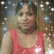 My first serious cardboard creation! what do you guys think?? Did i do a  good job or not 😅 Im planning to paint and even add more details aswell :D  model: M4