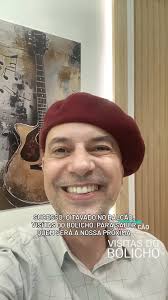 Baitaca é cantor e compositor que carrega a essência da música tradicional  gaúcha. Natural de São Luiz Gonzaga, conquistou o público pelo seu jeito  simples e autêntico, embalando gerações com sucessos como