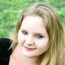 Theresa Dill's Instagram, Twitter & Facebook