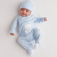 This Is The Perfect Outfit For Bringing Baby Home From The Hospital Gerber S 3 Piece Take Me Home Set Includes Newborn Baby Photos Baby Boy Bringing Baby Home