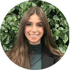 Karen Bisson's Instagram, Twitter & Facebook