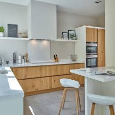 Die front kann außerdem feine strukturen. Schuller Contur Mit Titan Balkeneiche Echtholz Furnier Wohnung Kuche Haus Kuchen Kuchen Design
