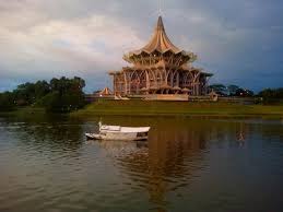 Bangunan dewan undangan negeri sarawak baru) is the current state legislative complex, where assemblymen from all over the state will meet and preside over debates and passing of laws. Dewan Undangan Negeri Sarawak Kuching Malaysia Review Tripadvisor