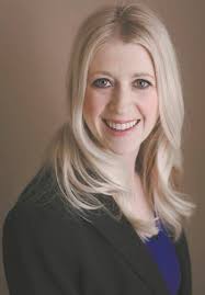 More than a dozen apply for opening