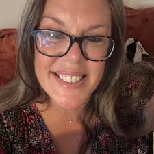 Hi! I'm new to this group. I recently joined because I'm looking for  recommendations for oven cleaning.