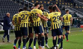 Dakikasında ceza sahası içerisinde tolga ciğerci yerde kaldı. Flpqre4yvlfdxm