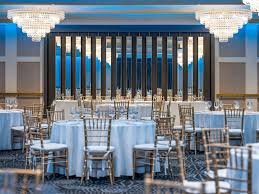 Calgary city centre is 8 km from the carriage house inn. Carriage House Hotel Conference Centre Home Facebook