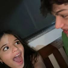 𝒗𝒊𝒗𝒊 + 𝒈𝒊𝒂𝒏