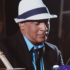 Se trata de edwin vásquez, hijo menor del artista javier vásquez, que interpretó las canciones del grupo niche y son de cali, que despidió a su hijo en redes. Javier Vasquez Javiiervasquez Twitter