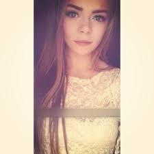 Rebecca Frazer's Instagram, Twitter & Facebook