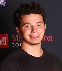 Travis Rude's Instagram, Twitter & Facebook