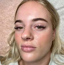 ℕ𝕠𝕥 𝕠𝕟𝕖 𝕝𝕖𝕟𝕘𝕥𝕙… A full set of eyelash extensions is designed  using multiple lengths. Our maximum natural lash length can be different.  Some are longer