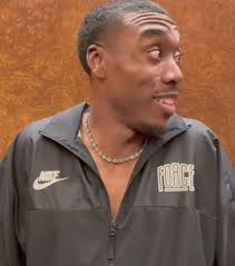 Max kissed the heck out of Terrence Howard in that elevator!!