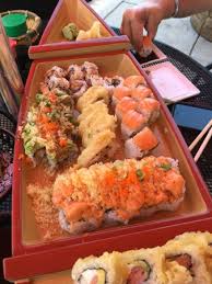 Restauranger i närheten av courtyard st. Great Food In The Streets Of St Charles Review Of Wasabi Sushi Bar Saint Charles Mo Tripadvisor
