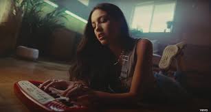 Olivia rodrigo brought the biggest song in the country to late night thursday, when she performed drivers license on the tonight show starring jimmy fallon. Olivia Rodrigo S Drivers License Music Video Outfits Popsugar Fashion