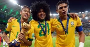 لاعب فرنسي الجنسية، يبلغ من العمر19 عام، ويرتدي رقم 15، وقد انتقل إلى ريال مدريد من نادي أتلتيكو مدريد هذا العام في. Ù…Ù†ØªØ®Ø¨ Ø§Ù„Ø¨Ø±Ø§Ø²ÙŠÙ„ ÙŠØ¹Ù„Ù† Ø£Ø±Ù‚Ø§Ù… Ù‚Ù…ØµØ§Ù† Ù„Ø§Ø¹Ø¨ÙŠÙ‡ Ø£Ù…Ø§Ù… Ø£ÙˆØ±ÙˆØ¬ÙˆØ§Ù‰ Ø§Ù„ÙŠÙˆÙ… Ø§Ù„Ø³Ø§Ø¨Ø¹
