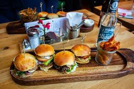 Der Kleine Flo Lecker Burger Lebensmittel Essen Kulinarisch