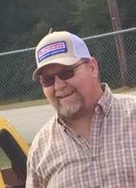 Kenneth Hash's Instagram, Twitter & Facebook