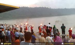Ganga Aarti In Rishikesh Uttarakhand Ganga Aarti At Parmarth Niketan And Triveni Ghat Best rishikesh photography, what to see in rishikesh, food in rishikesh, yoga and meditation, rishikesh ganges, ganga. ganga aarti in rishikesh uttarakhand