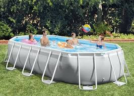 Een zwembad is een plaats waar mensen, voor hun plezier, voor de sport of als therapie kunnen gaan zwemmen. Intex 26796gn Prism Oval Frame Zwembad 503x274x122cm Kopen