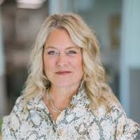 Tracy Smith Email & Phone Number