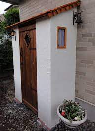 自作アンティーク物置 屋外トイレ 園芸小屋 庭の小屋