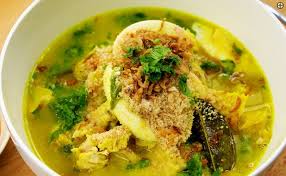 Soto mie, soto mi, or mee soto is a spicy indonesian noodle soup dish commonly found in indonesia, malaysia, and singapore. 4 Cara Membuat Soto Ayam Lamongan Kuning Dan Medan Arena Mesin Harga Jual Alat