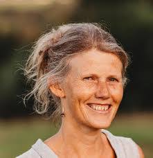 Michelle Wrona's Instagram, Twitter & Facebook