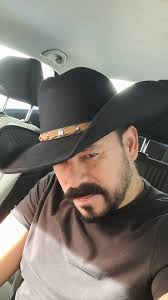 Visitando Innsbruck, Austria 🤗👌👍☺️😉 Que foto les gusta mas ?🤔😬  #parientesdelrancho #martinbermudez #vaquero #ranchero #charro #travel  #viajero #vacaciones #alemania #innsbruck #donmartin #viral #foryou #fyp  #parati @destacar @seguidores Triny ...