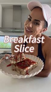 ✨ High-Protein Breakfast Slice ✨, This one is such a game-changer for busy  mornings. You can prep it for the whole week in advance with just a handful  of ingredients, and it only takes about 10 ...