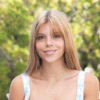 Eleanor Weber's Instagram, Twitter & Facebook